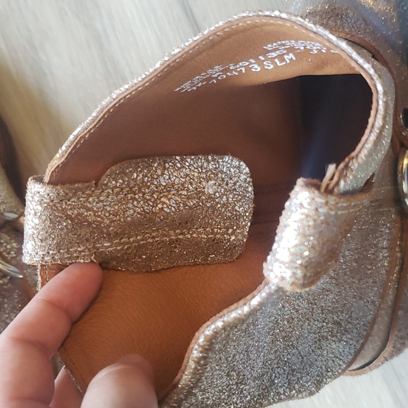 Frye and Co. Rare Distressed Metallic 8R boots. Size 9.5. - Picture 14 of 16